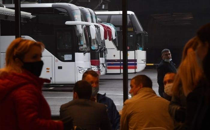 Автобусное пассажирское сообщение приостановлено на западном побережье Сахалина из-за метели