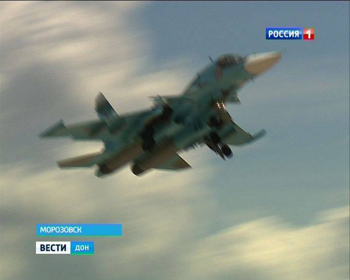 Учения летчиков на истребителях-бомбардировщиках прошли в Ростовской области