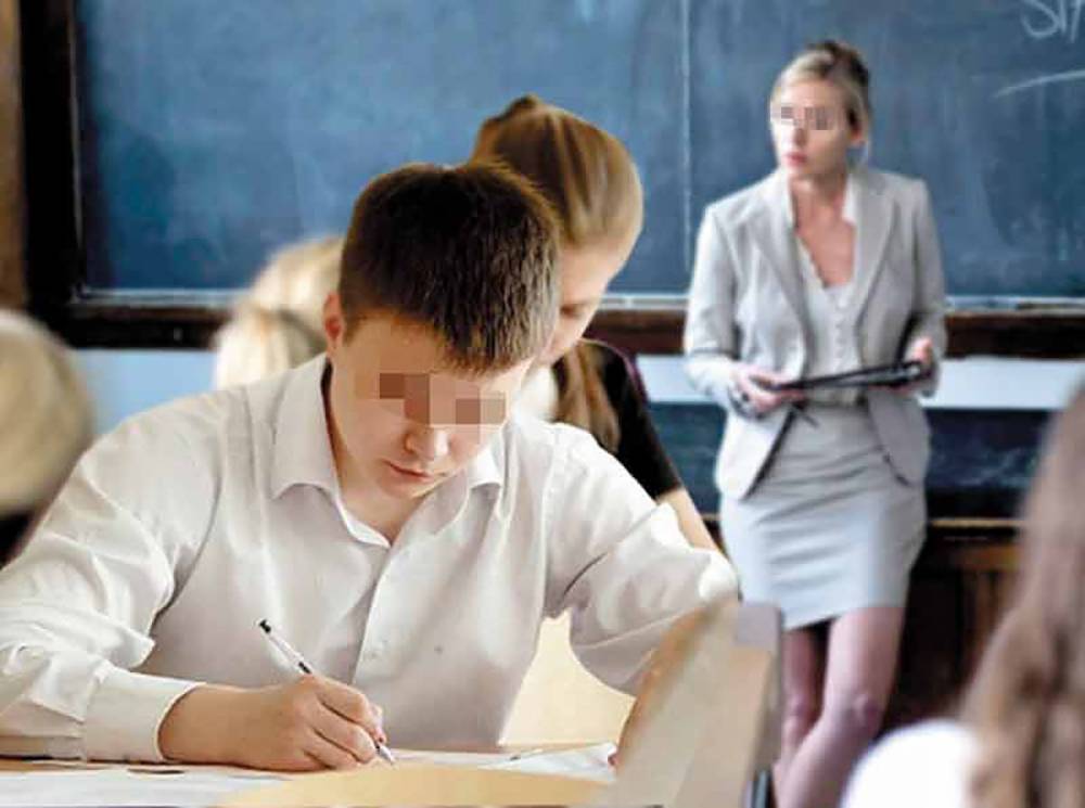 В Винницкой области учительница закрутила роман с учеником: их застукали "на горячем"