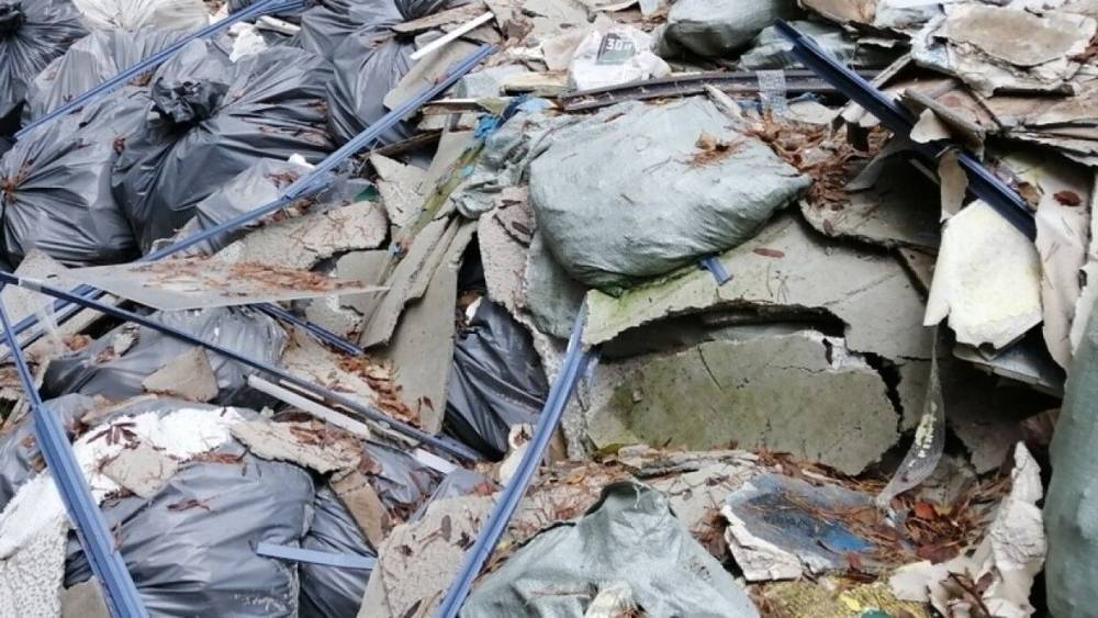 Тело пенсионерки пять часов откапывали из-под мусора в московской квартире