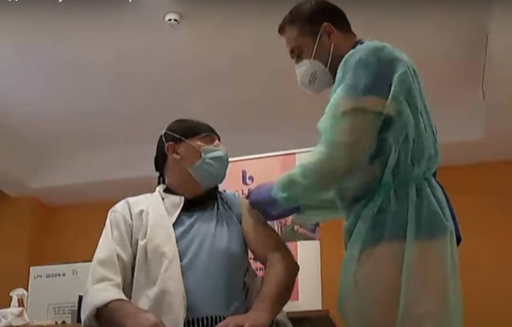 Вакцинация от вируса на Харьковщине: сколько жителей первыми получат прививки, "будет две волны"