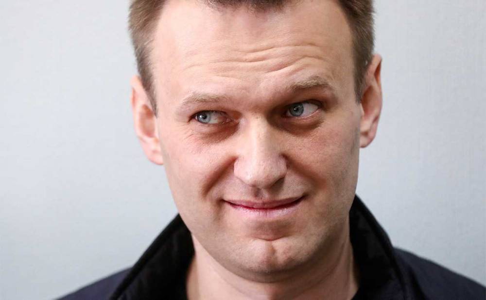 Как Навальному удается натравливать хомячков на полицию?