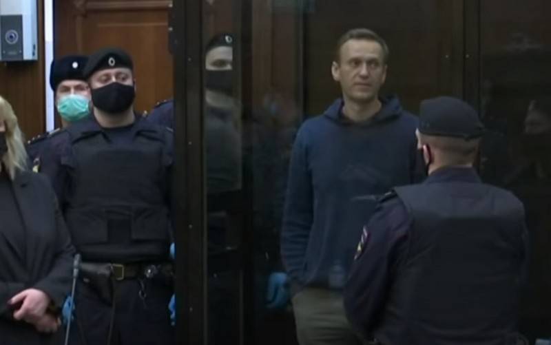 США намерены ввести санкции против России из-за Навального