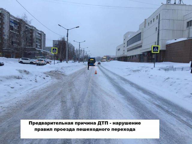 В Новокузнецке водитель Lada сбил девочку, отвёз её в школу и уехал