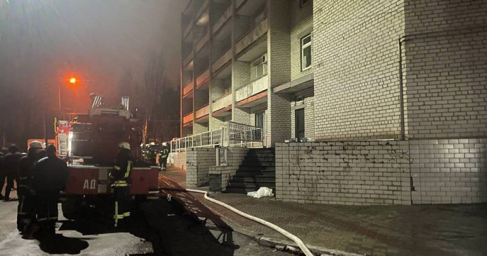 Четверо погибших и двое пострадавших: полиция расследует причины пожара в больнице Запорожья