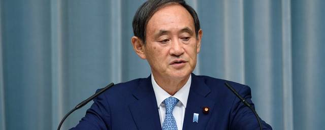 Премьер Японии пообещал решить территориальный спор с Россией