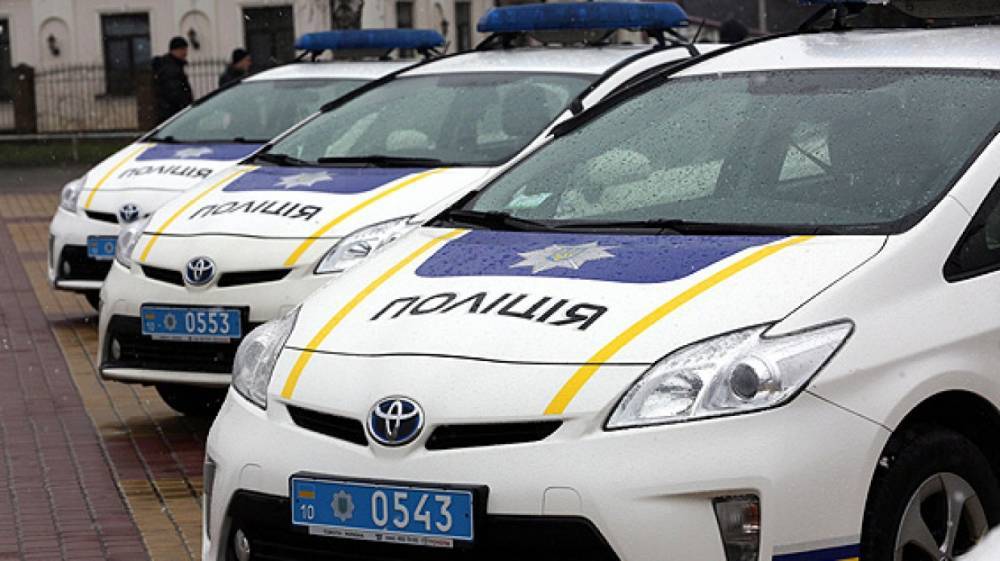 Полиция задержала четырех человек у здания телеканала "НАШ" в Киеве