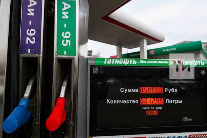 В Татарстане вторую неделю растут цены на бензин
