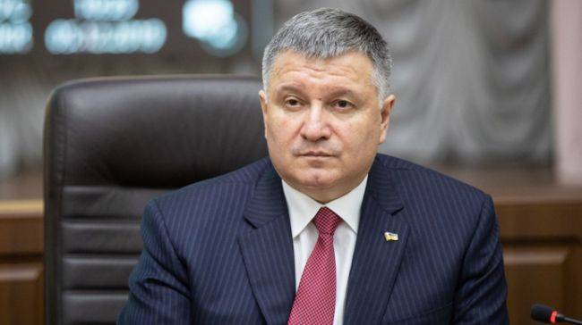Глава МВД Украины не видит мирного процесса на Донбассе