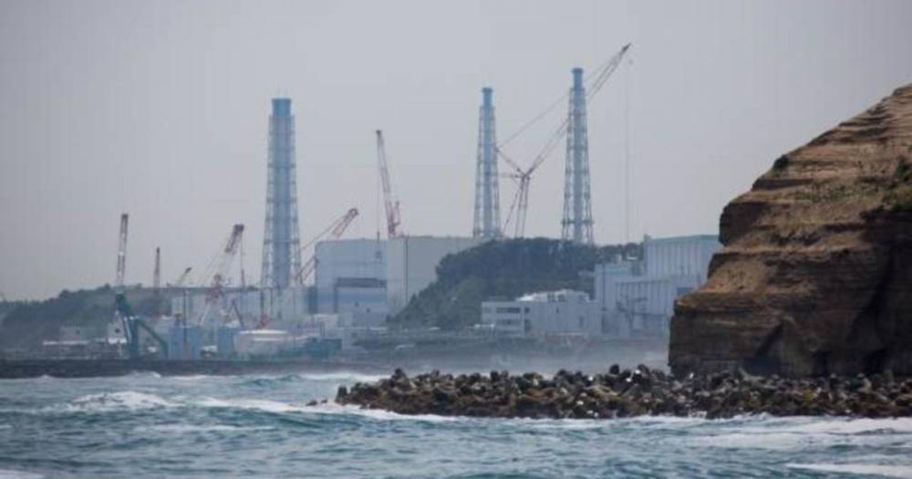 На АЭС "Фукусима" началось извлечение стержней ядерного топлива