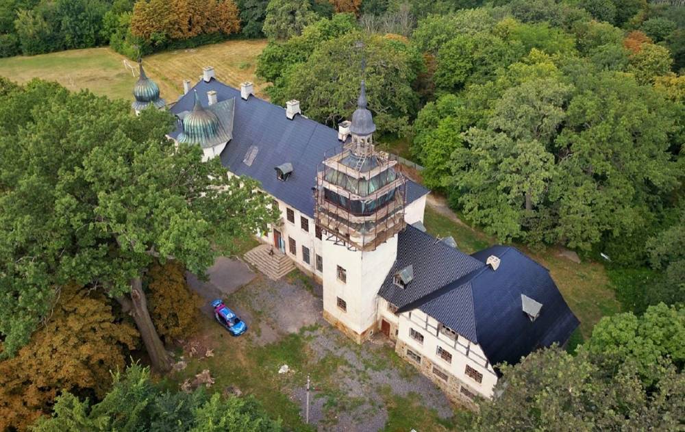 Без дорог и реставрации: почему в украинские замки едет мало туристов