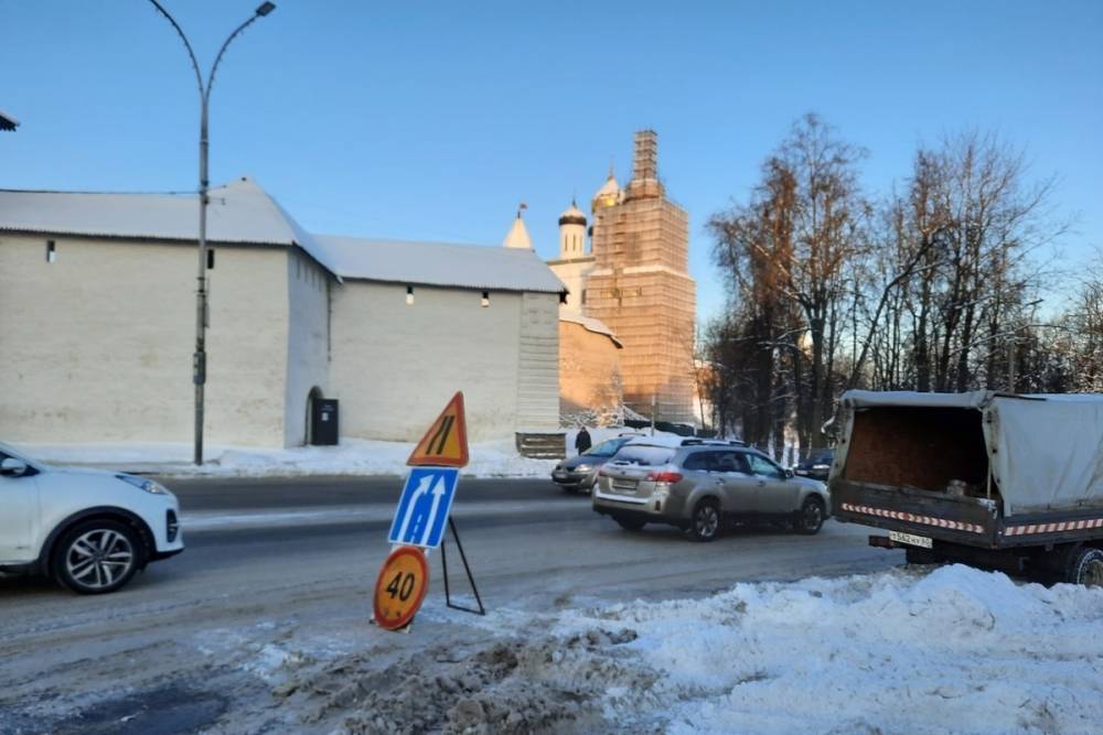 За плохую уборку снега в Пскове подрядчиков оштрафовали на 600 тысяч рублей