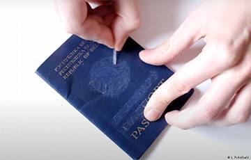 Испорченный паспорт из Беларуси появился в немецком городе Марии Колесниковой
