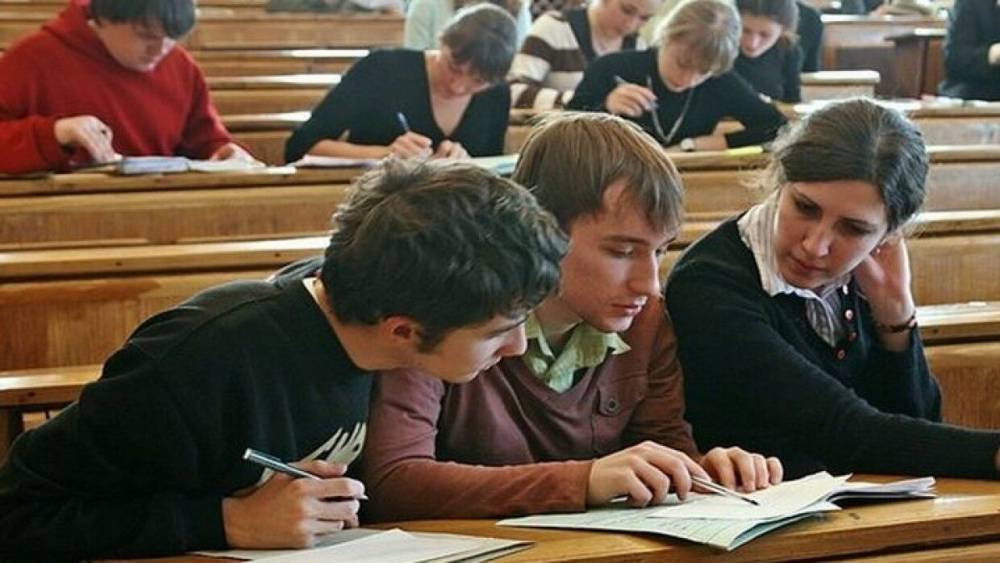 Студенты Москвы вернутся к очному обучению с 8 февраля
