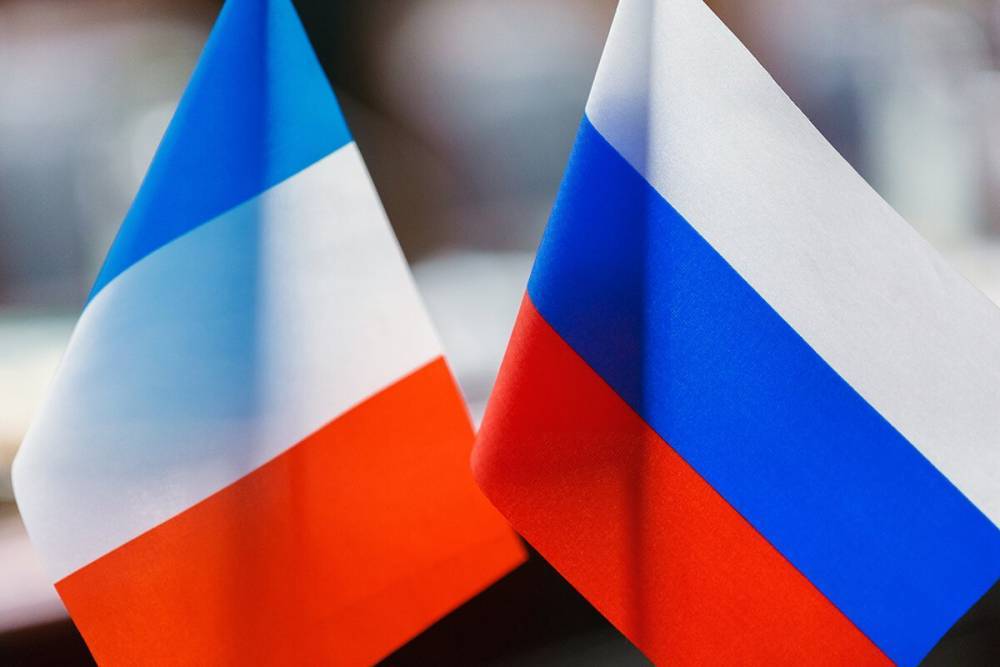 Франция считает важным продолжение диалога с Россией