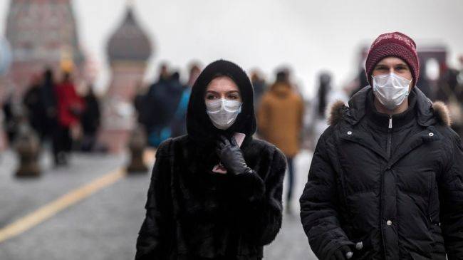 Эксперт: В России снизились показатели заболеваемости коронавирусом