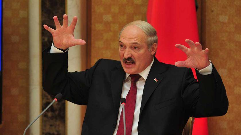 Белоруссия станет полем битвы: Лукашенко предупредил о “войнушке”