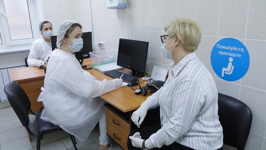 В России до июня вакцинируют от коронавируса всех желающих