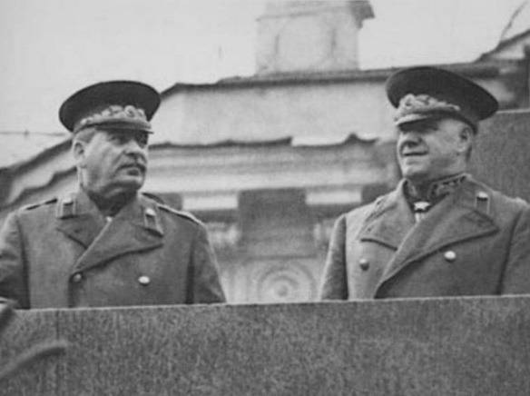 Что Жуков говорил о Сталине, как главнокомандующем