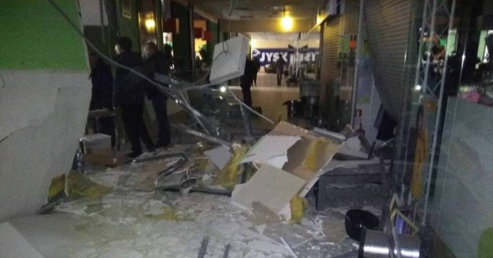 В Черновцах в торговом центре "Майдан" прогремел взрыв (фото)