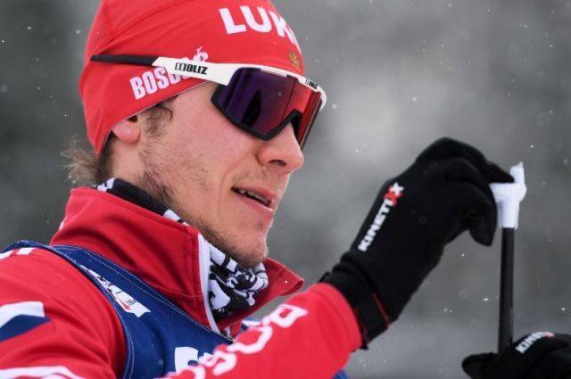 Россияне из-за падения не вышли в финал спринта на этапе лыжного Кубка мира