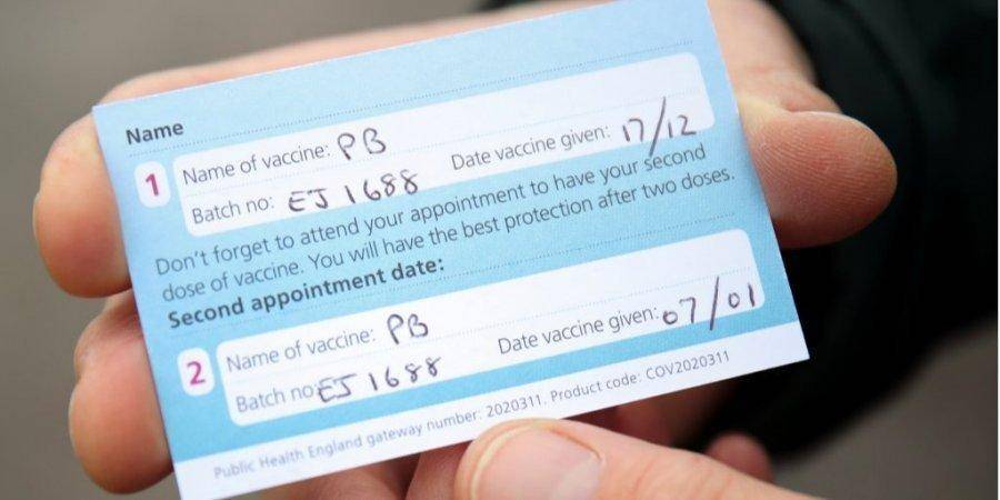 Великобритания и Финляндия разрабатывают «паспорта вакцинации» для своих граждан