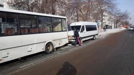 В Уфе столкнулись два маршрутных автобуса – Есть пострадавшие