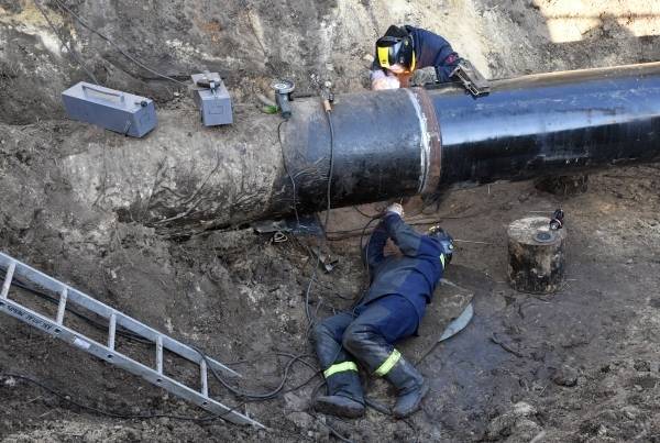 Власти Ханты-Мансийска сообщили о двух прорывах нефтепровода осенью 2020 года