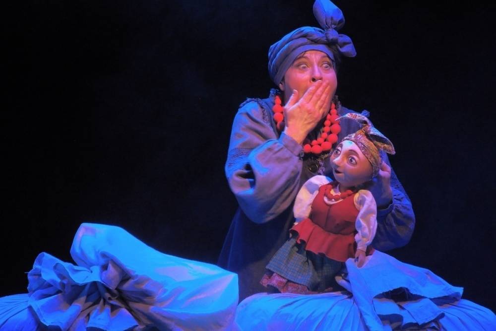 Гоголь, рассказанный куклами: КМТО «Премьера» покажет спектакль «Ночь перед Рождеством»