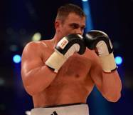 Семья боксера Дениса Бойцова хочет вернуть его на Родину