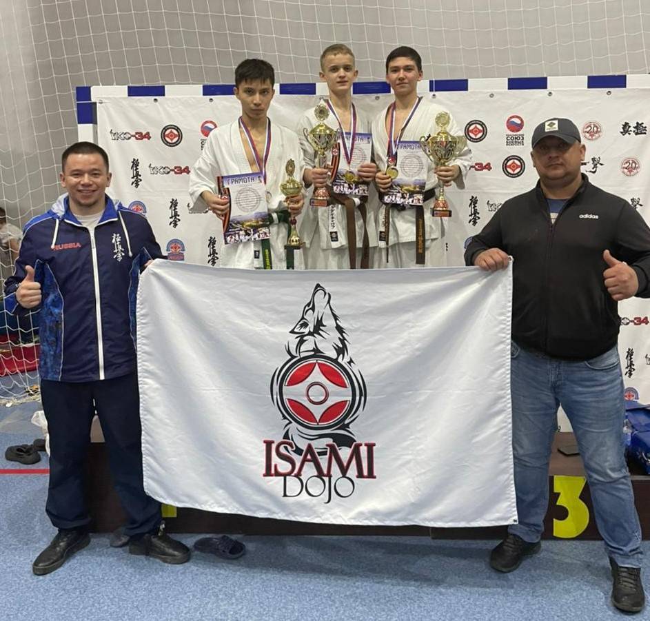 Астраханские каратисты завоевали три медали на всероссийском турнире