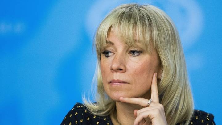 Банально и пошло: Захарова назвала предательством обсуждение навальнистами санкций против России