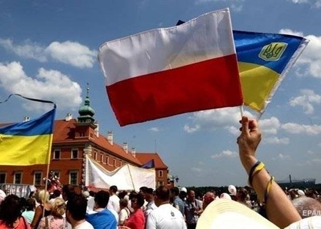 Число украинцев, получивших ВНЖ в Польше в 2020 году, составило 86% среди всех иммигрантов