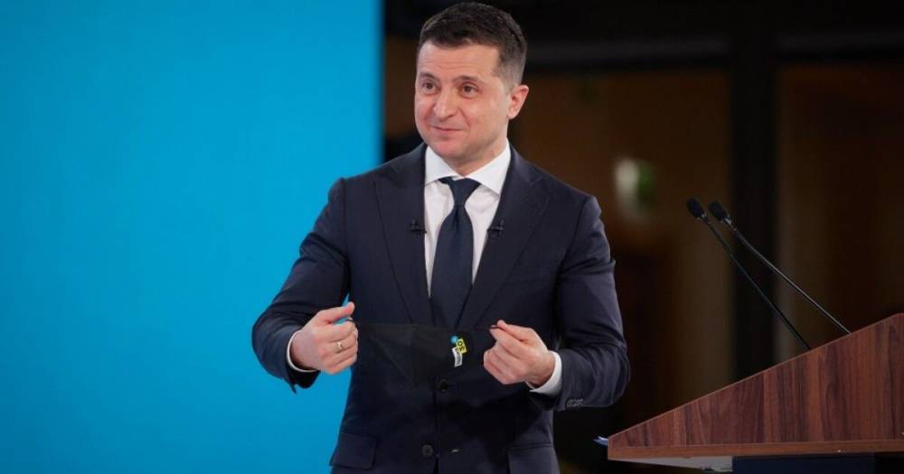 Почти половина украинцев поддержала бы досрочную отставку Зеленского, – Центр Разумкова