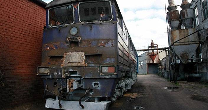 Даугавпилсский локомотиворемонтный завод может уволить половину сотрудников
