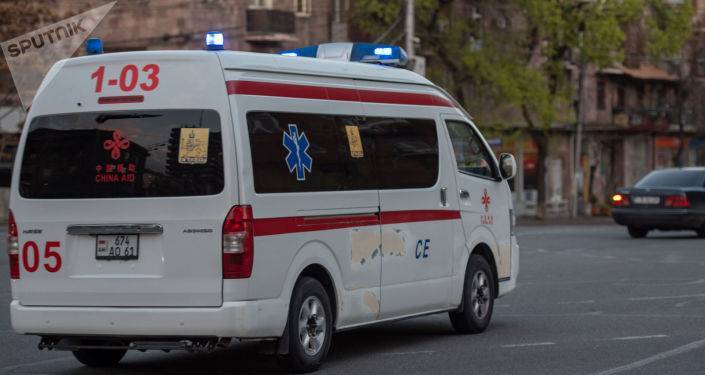 ДТП на дороге Ереван-Севан: автомобиль упал в ущелье