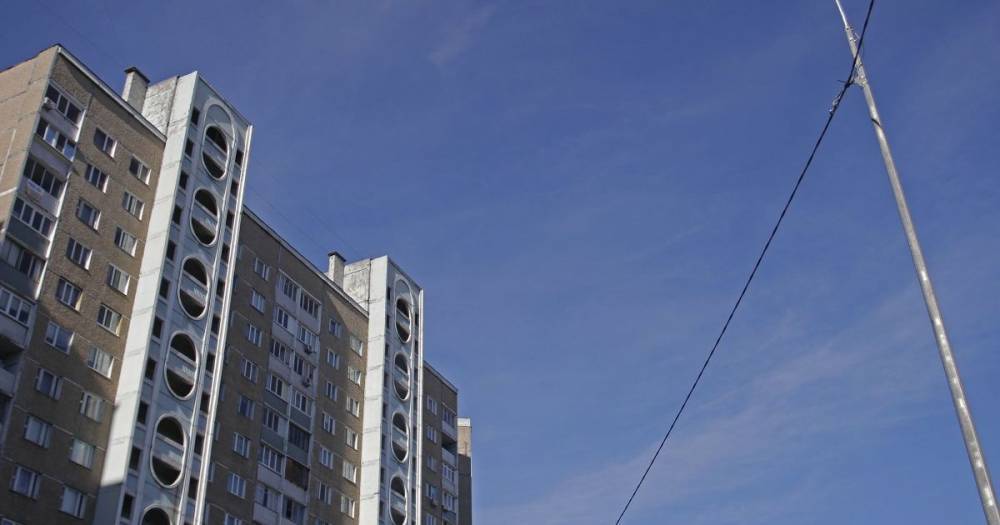 Выпрыгнул с 8 этажа: в Чернигове 13-летний подросток пытался покончить с собой