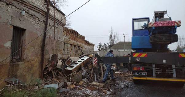 В Николаевской области на территории школы прогремел взрыв (ФОТО, ВИДЕО)
