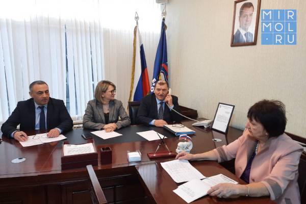 В Дагестане «Единая Россия» проводит прием граждан по вопросам ЖКХ