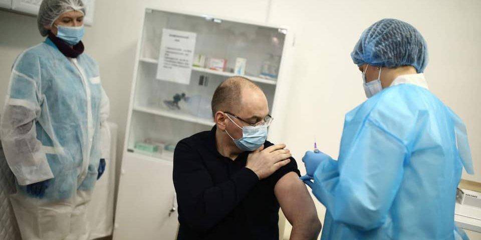 Степанов объяснил отказ медиков от вакцинации против коронавируса