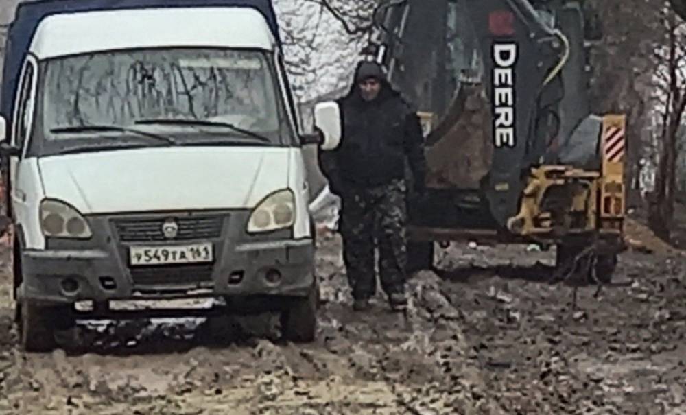 В Ростове жители пожаловались на исчезновение дороги в переулке Железногорский при строительстве ЖК