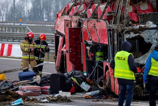 В больницах Польши остаются 22 украинца, пострадавших в ДТП с автобусом