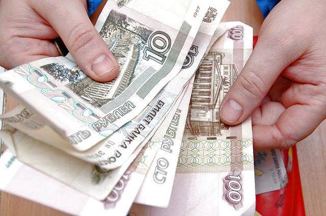 Минтруд начал собирать информацию о российских бюджетниках