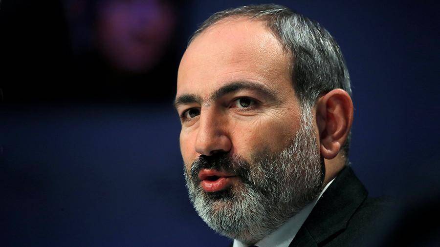 Генерал ВС Армении потребовал отставки Пашиняна