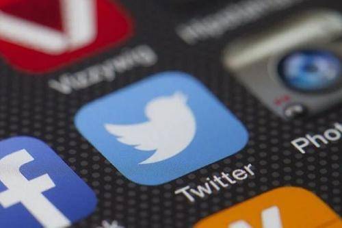 Акции Twitter упали в цене на фондовой бирже в Нью-Йорке