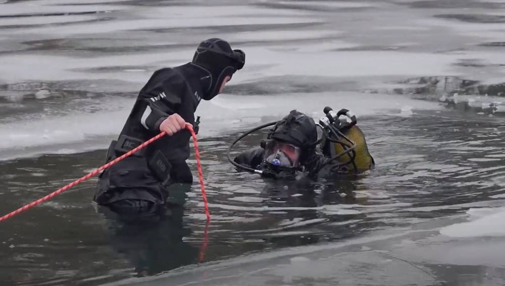 Трагедия в Киеве: в озере нашли тело молодого парня, что произошло