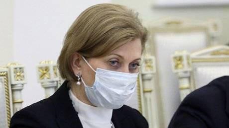 Попова исключила отказ от масочного режима в России