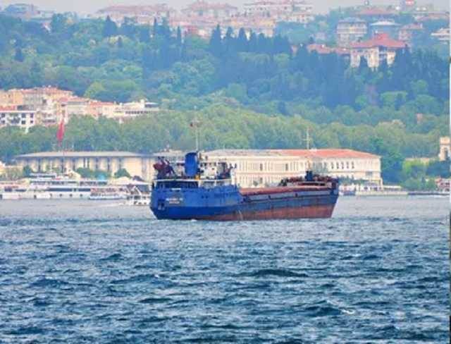 Судно с украинцами затонуло в Черном море: двое моряков погибли