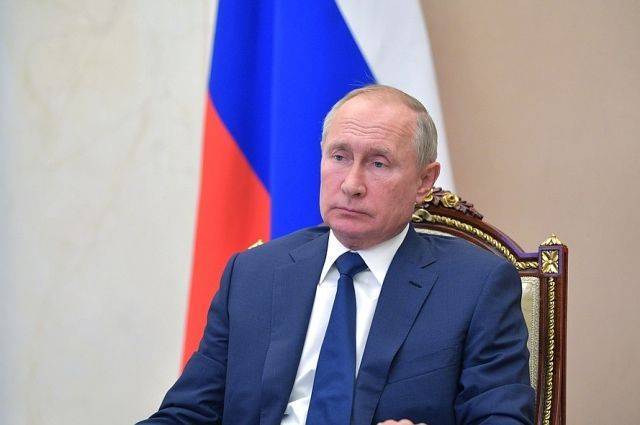 Путин: 2020 год стал худшим для экономики со времен Второй мировой войны