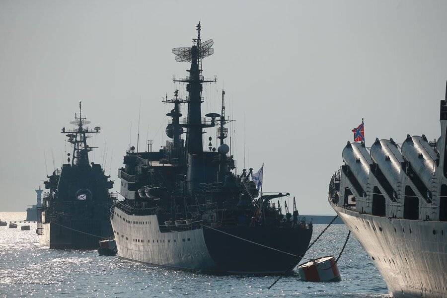 СБУ поручено проверить соглашение о пребывании Черноморского флота РФ в Крыму